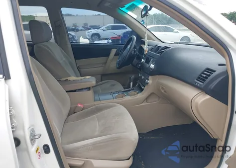 2011 Toyota Highlander from USA, damaged, VIN 5TDZA3EH9BS013432